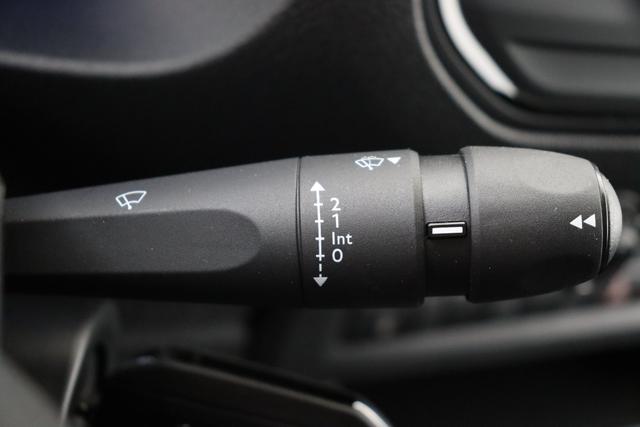Peugeot e-Expert Fahrgestell 75 kWh 136 hp 