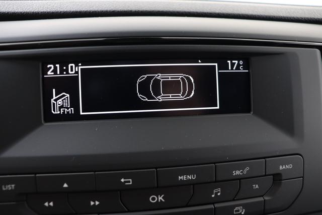 Peugeot e-Expert Fahrgestell 75 kWh 136 hp 