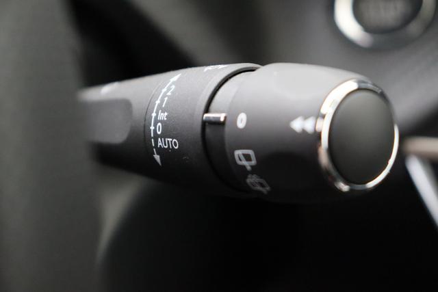 Peugeot 2008 1.2 Turbo 130 hp EAT8 