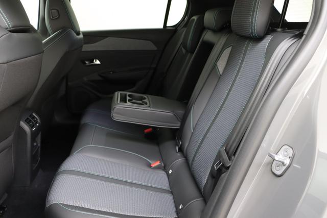 Peugeot 308 1.2 Turbo 130 hp EAT8 