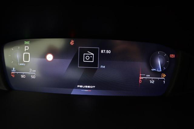 Peugeot 308 1.2 Turbo 130 hp EAT8 