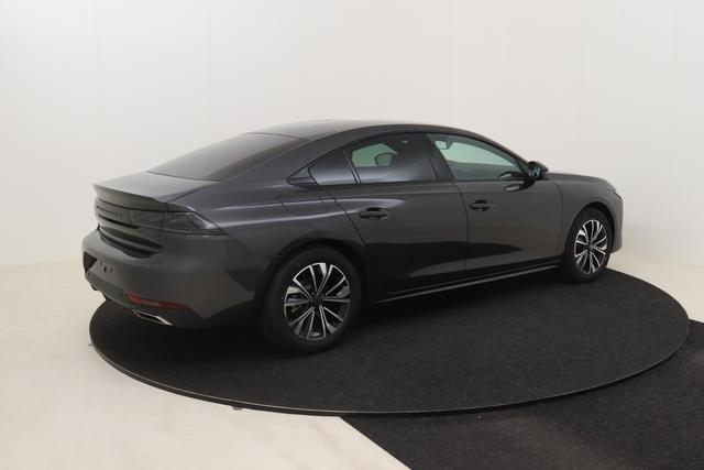 Peugeot 508 1.2 Turbo 130 hp EAT8 