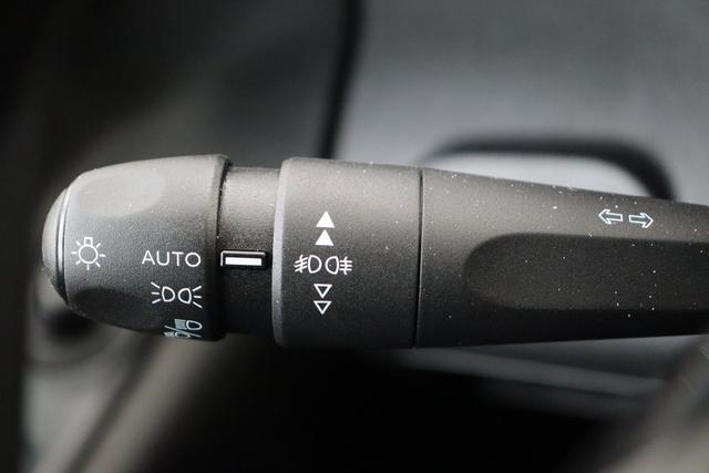 Peugeot Partner Kastenwagen 1.5 BlueHDi 100 hp S&S Man.6 