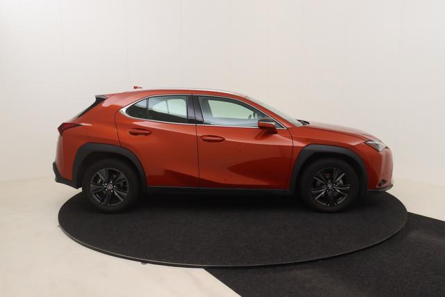 Lexus UX 250h 2,0 ECVT 
