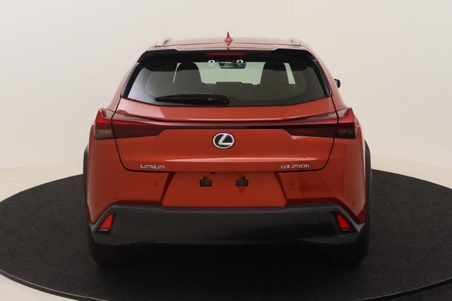 Lexus UX 250h 2,0 ECVT 