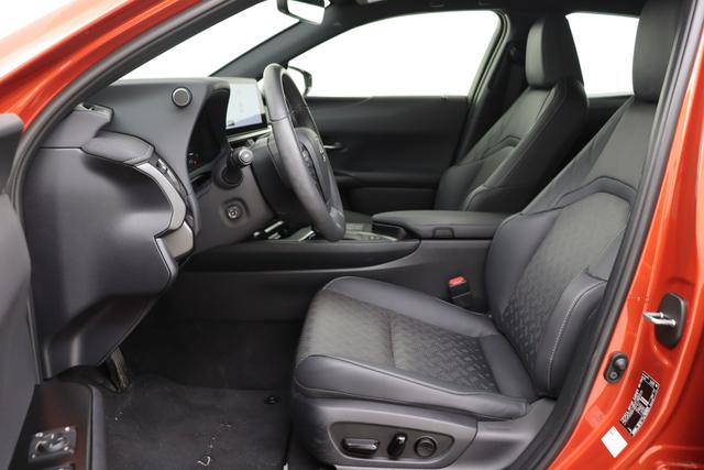 Lexus UX 250h 2,0 ECVT 