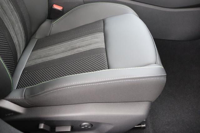 Peugeot 408 Hybrid 145 e-DCS6 