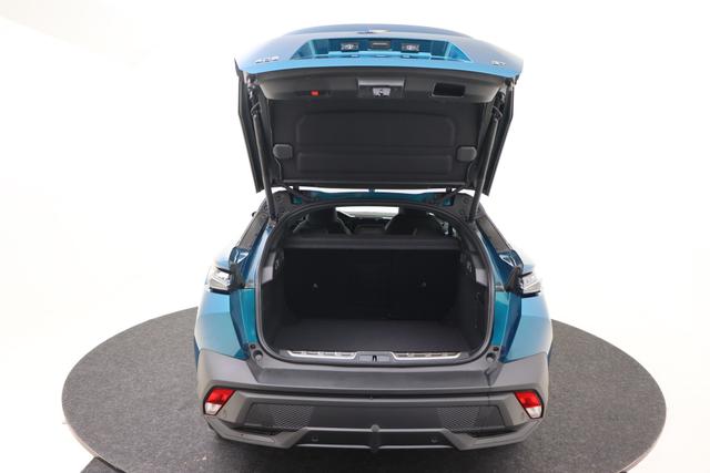 Peugeot 408 Hybrid 145 e-DCS6 