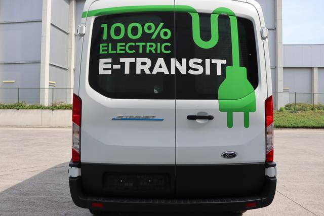 Ford E-Transit Pritsche 67 kWh 184 hp 