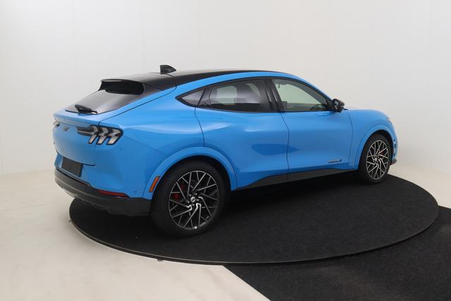 Ford Mustang Mach-E 98,7 kWh 