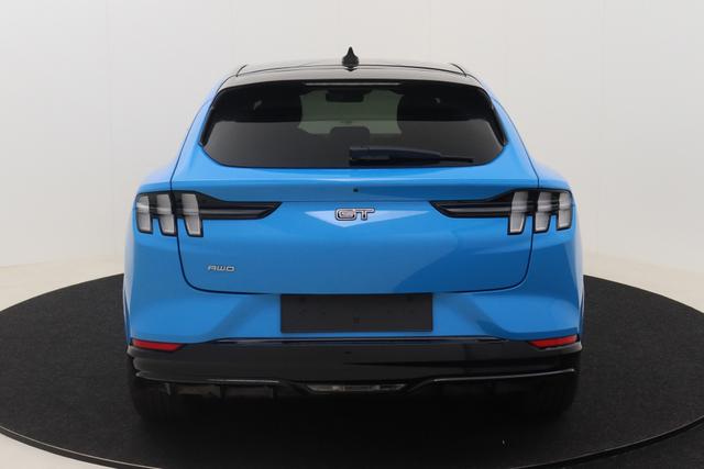 Ford Mustang Mach-E 98,7 kWh 