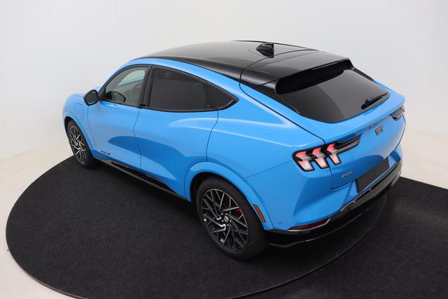 Ford Mustang Mach-E 98,7 kWh 