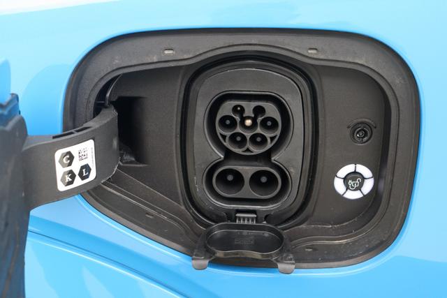 Ford Mustang Mach-E 98,7 kWh 