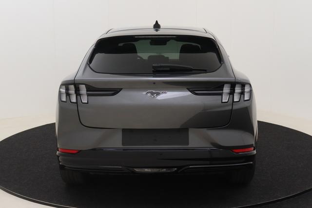 Ford Mustang Mach-E 98 kWh Extended range 