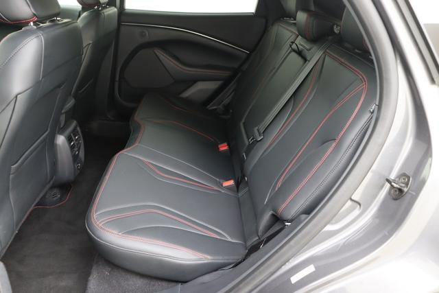 Ford Mustang Mach-E 98 kWh Extended range 