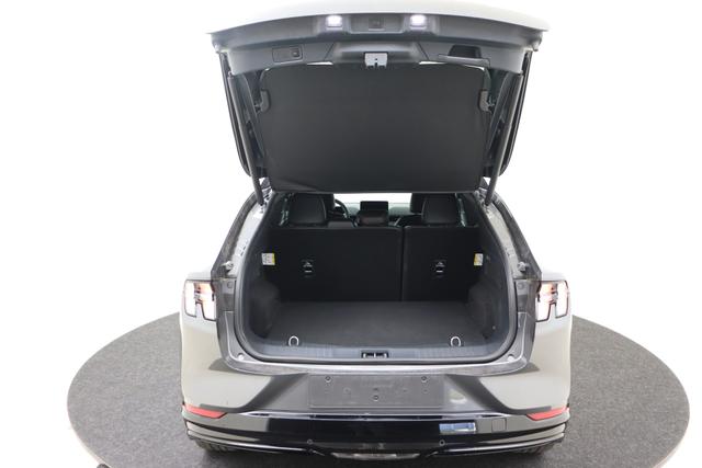 Ford Mustang Mach-E 98 kWh Extended range 