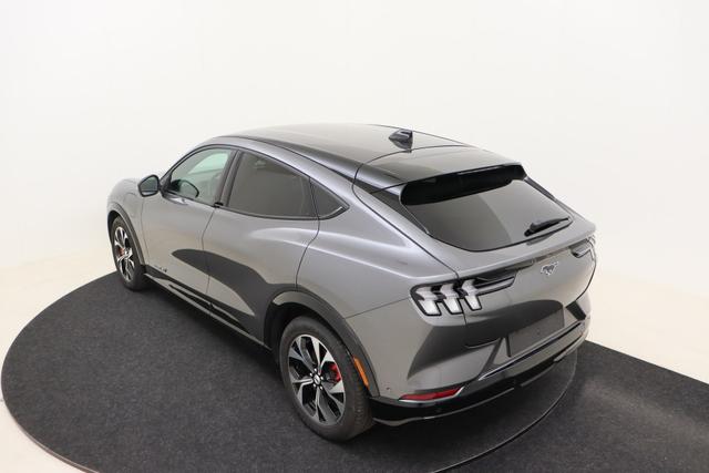 Ford Mustang Mach-E 98 kWh Extended range 