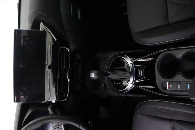 Nissan Juke 1.6 Hybrid 143 hp 