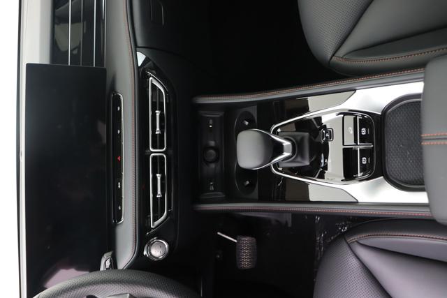 MG EHS Luxury 1.5 PHEV 2WD 