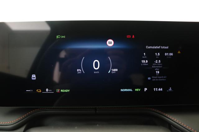 MG EHS Luxury 1.5 PHEV 2WD 