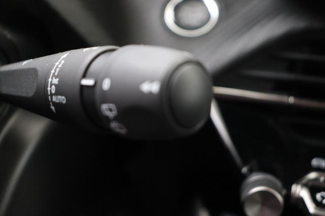 Peugeot 2008 Hybrid 145 hp e-DSC6 