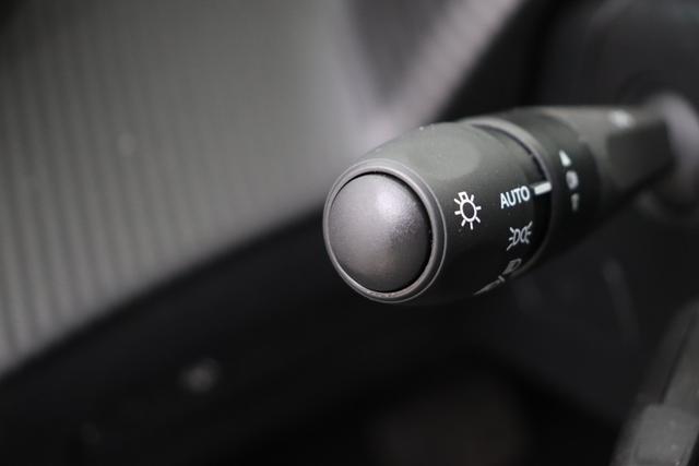 Peugeot 2008 Hybrid 145 hp e-DSC6 