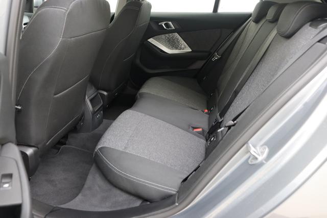 BMW 1er 118 2,0d Steptronic 