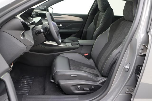 Peugeot E-408 GT 58 kWh Electric 214 hp Auto 