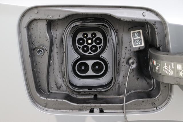 Peugeot E-408 GT 58 kWh Electric 214 hp Auto 