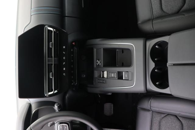 Citro&euml;n C5 Aircross Max Hybrid 225 hp e-EAT8 