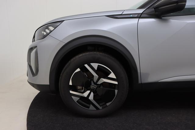 Peugeot e-2008 GT Electric 54 kWh 156 hp 