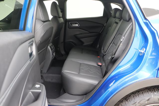 Nissan Qashqai Tekna 1.3 158 hp CVT 2WD 