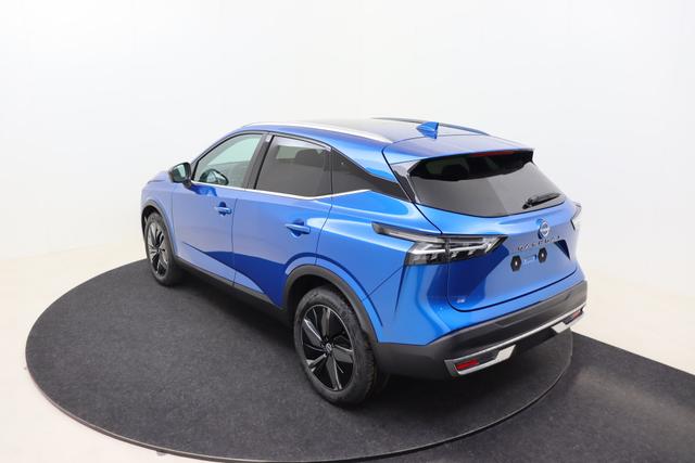 Nissan Qashqai Tekna 1.3 158 hp CVT 2WD 