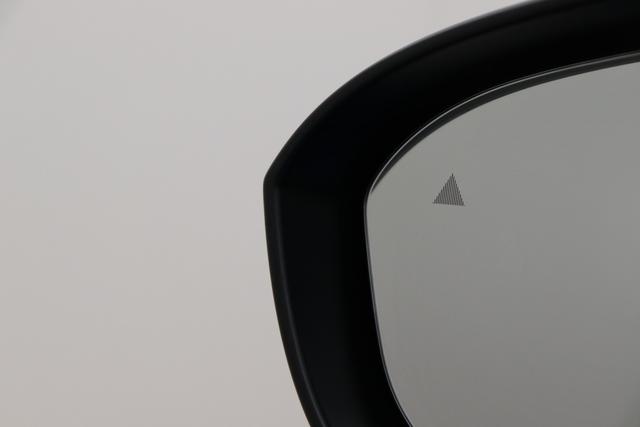 Nissan Qashqai Tekna 1.3 158 hp CVT 2WD 