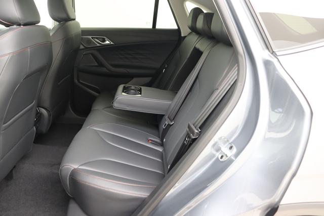 MG EHS Luxury 1.5 PHEV 2WD 