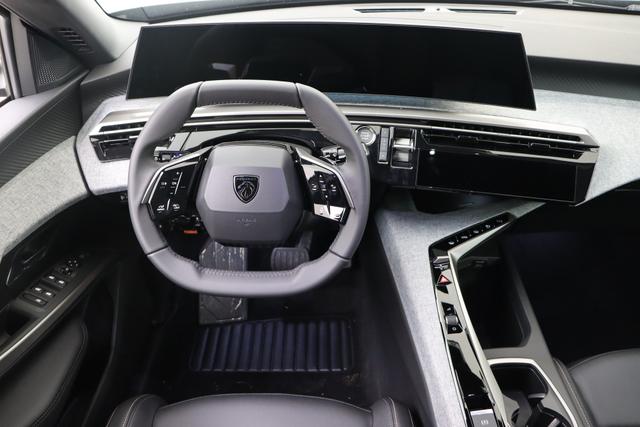 Peugeot 3008 Allure Hybrid 145 hp e-DSC6 