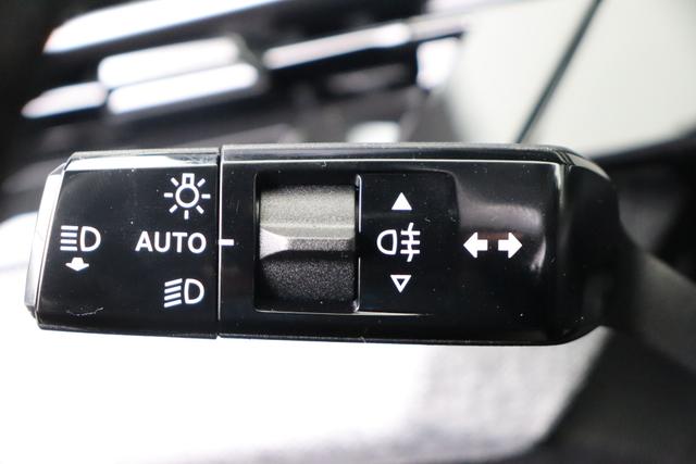 Peugeot 3008 Allure Hybrid 145 hp e-DSC6 