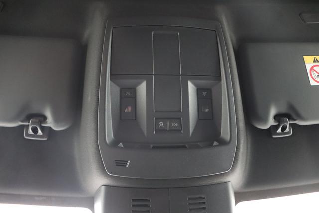 Peugeot 3008 Allure Hybrid 145 hp e-DSC6 