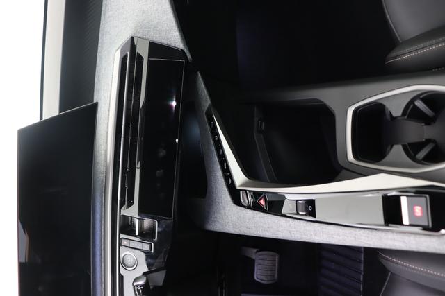 Peugeot 3008 Allure Hybrid 145 hp e-DSC6 