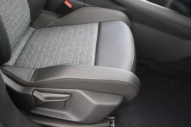 Peugeot 3008 Allure Hybrid 145 hp e-DSC6 