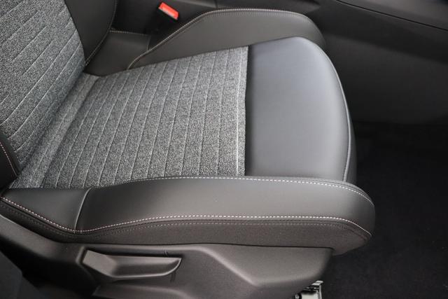 Peugeot 3008 Allure Hybrid 145 e-DSC6 