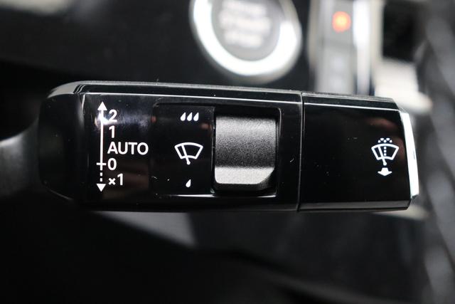 Peugeot 3008 Allure Hybrid 145 e-DSC6 