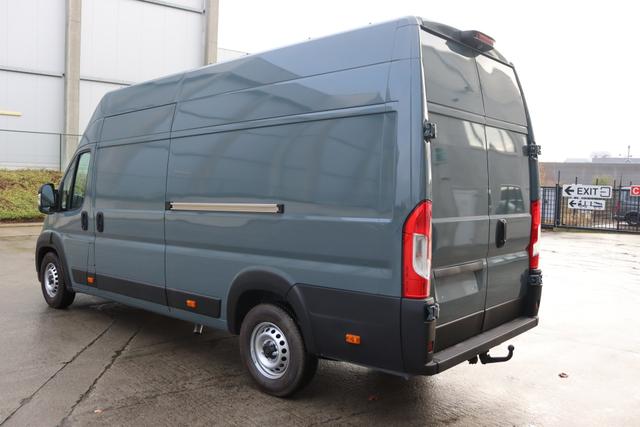 Peugeot Boxer L4H3 2.2 BlueHDi 180 hp AT8 4T 