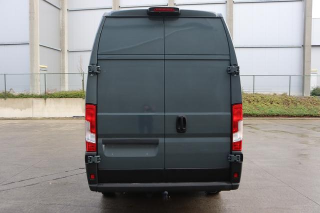 Peugeot Boxer L4H3 2.2 BlueHDi 180 hp AT8 4T 