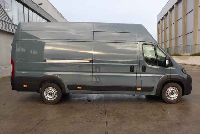 Peugeot Boxer L4H3 2.2 BlueHDi 180 hp AT8 4T 