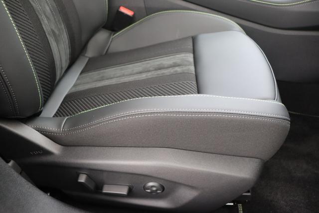 Peugeot 408 GT Hybrid 145 e-DSC6 