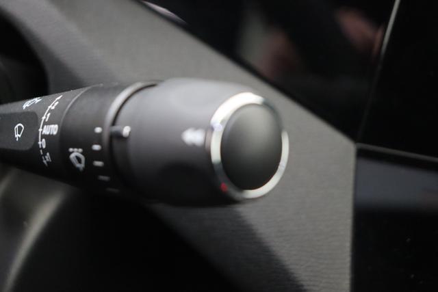 Peugeot 408 GT Hybrid 145 e-DSC6 