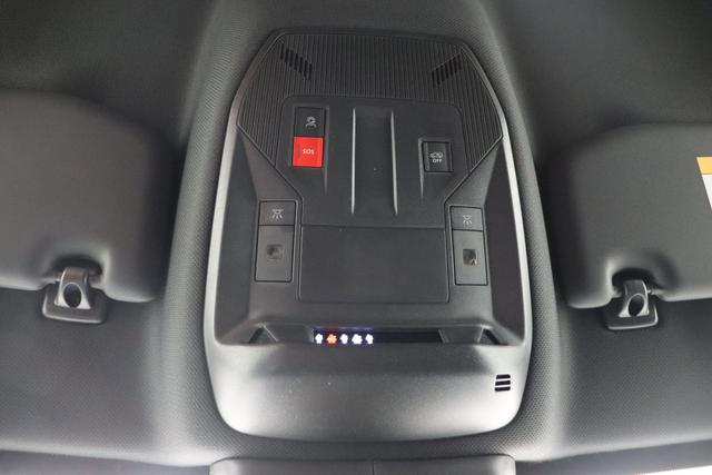 Peugeot 408 GT Hybrid 145 e-DSC6 