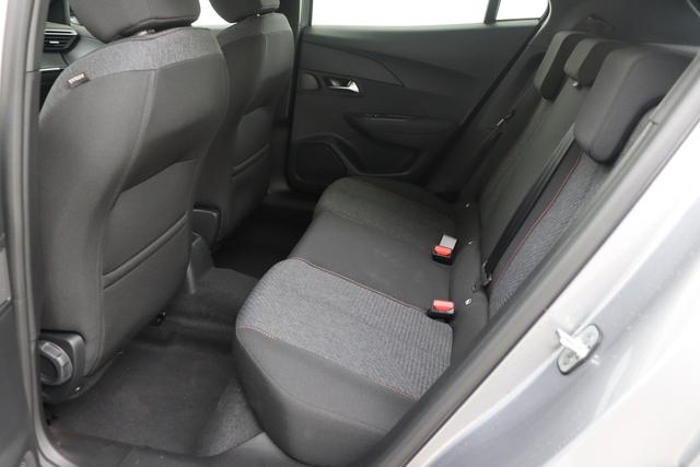 Peugeot 2008 Style Hybrid 145 e-DSC6 