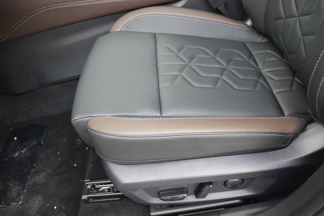 Nissan Qashqai Tekna 1,3 158 hp CVT 2WD 